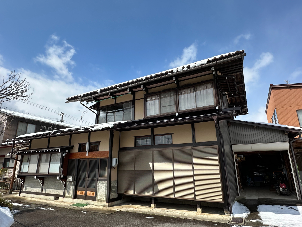 【売買】飛騨市古川町片原町6-2　700万円